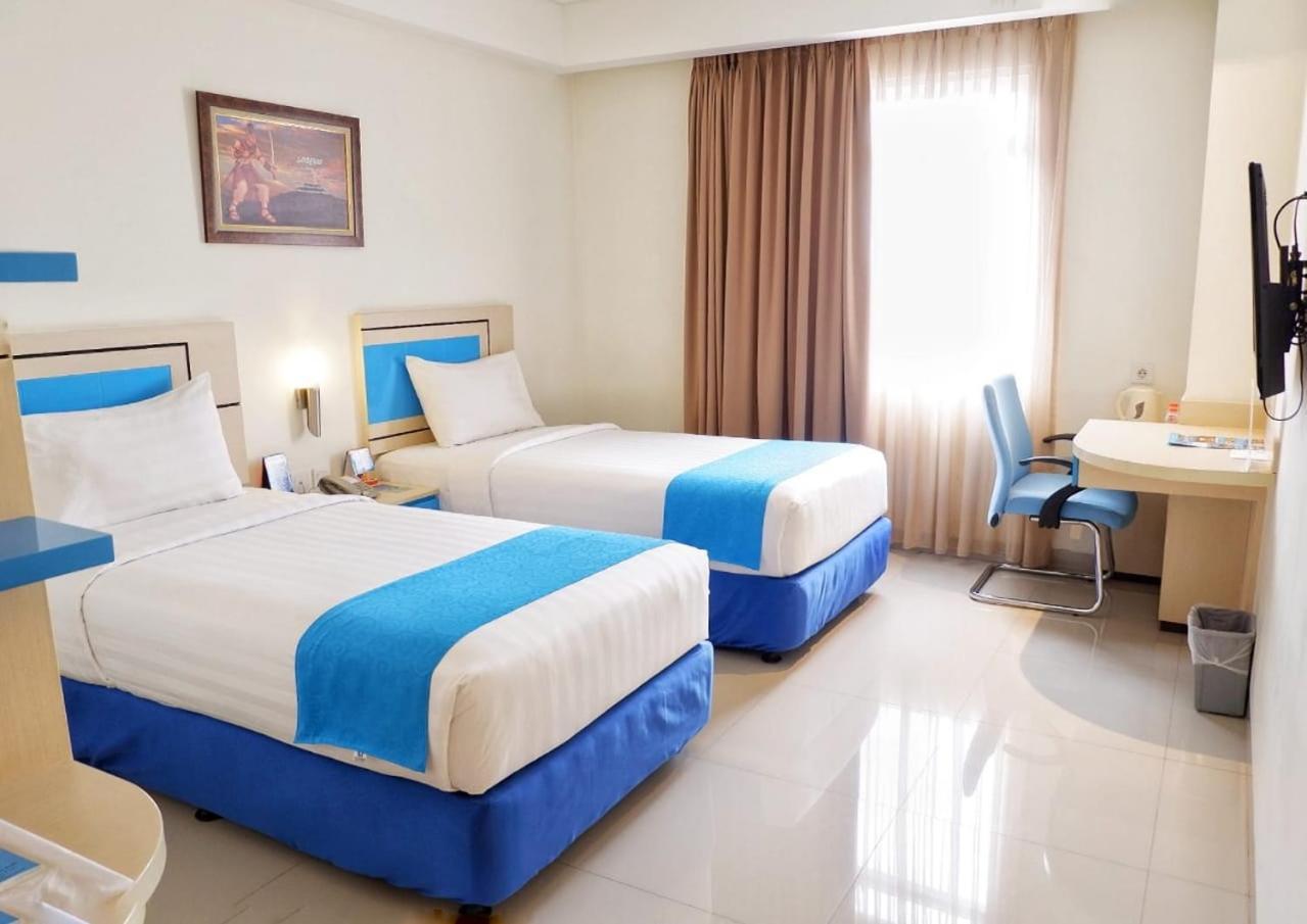 Hotel Brothers Biru Solo Baru Экстерьер фото