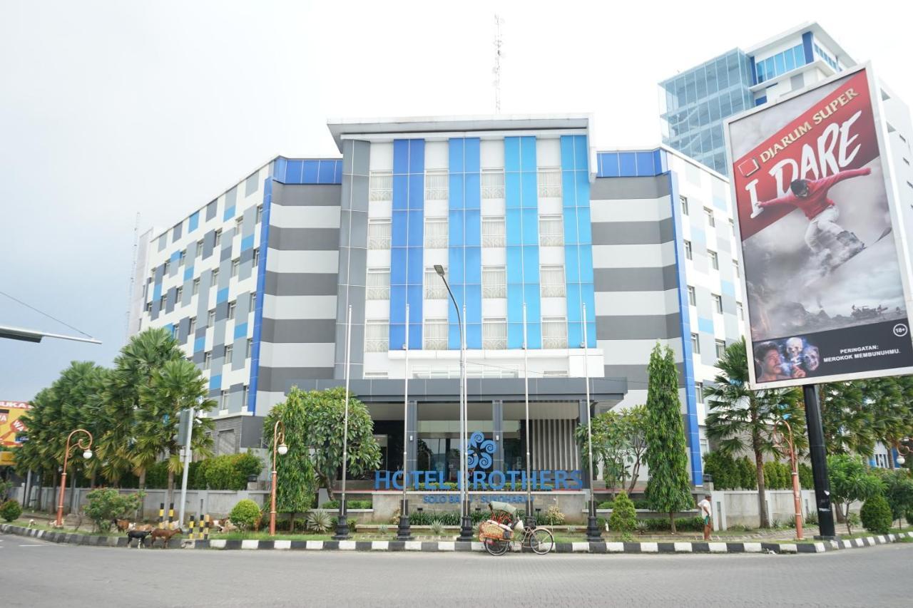 Hotel Brothers Biru Solo Baru Экстерьер фото