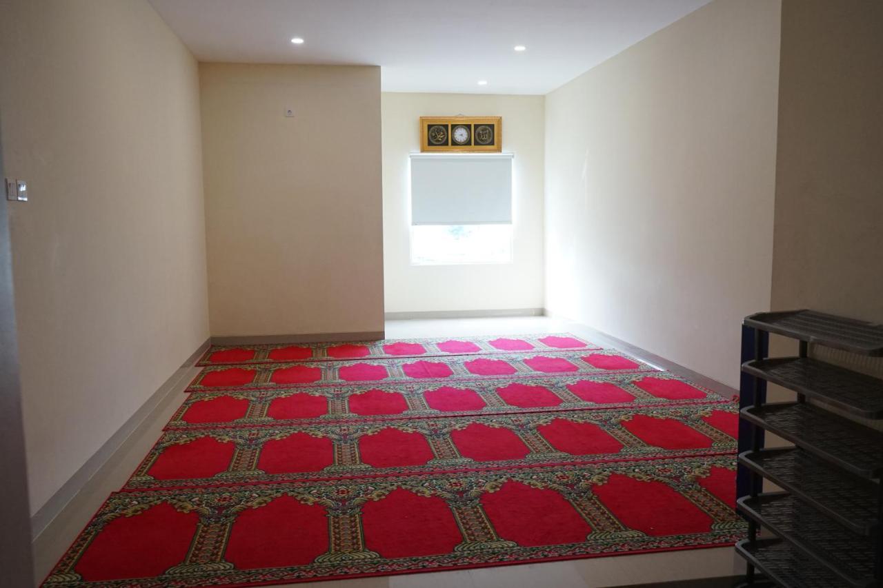 Hotel Brothers Biru Solo Baru Экстерьер фото